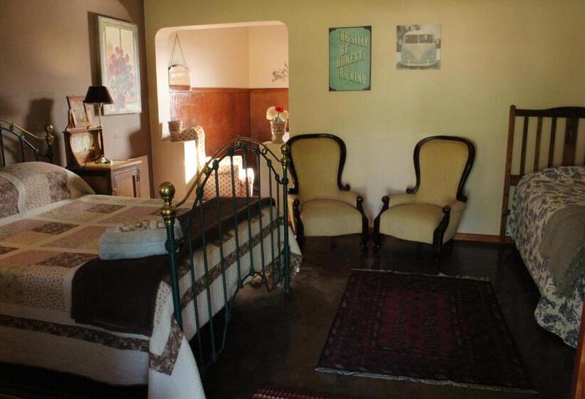 اتاق استاندارد سه نفره, Lentelus Guesthouse