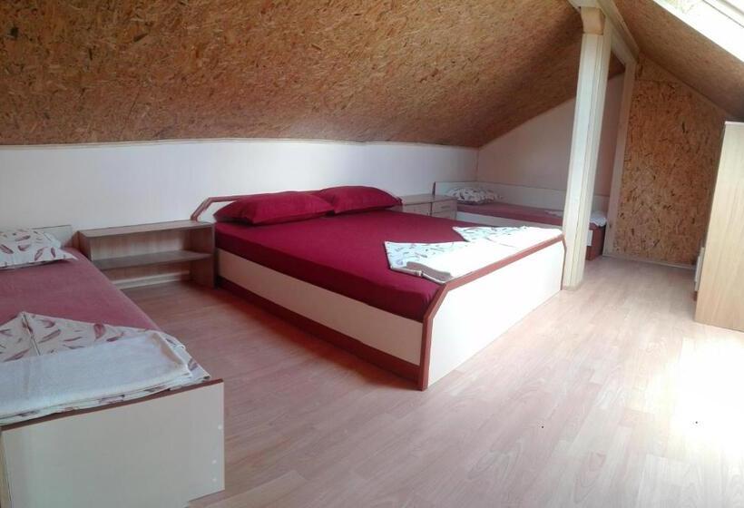 Апартаменты 1 Спальня с Террасой, Eleonor Guest House