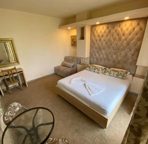 اتاق استاندارد سه تخته با بالکن, Guesthouse Liamra