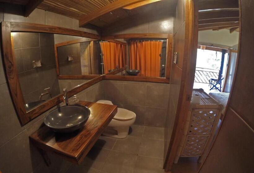 Семейный Номер, Hospedaje La Quebrada