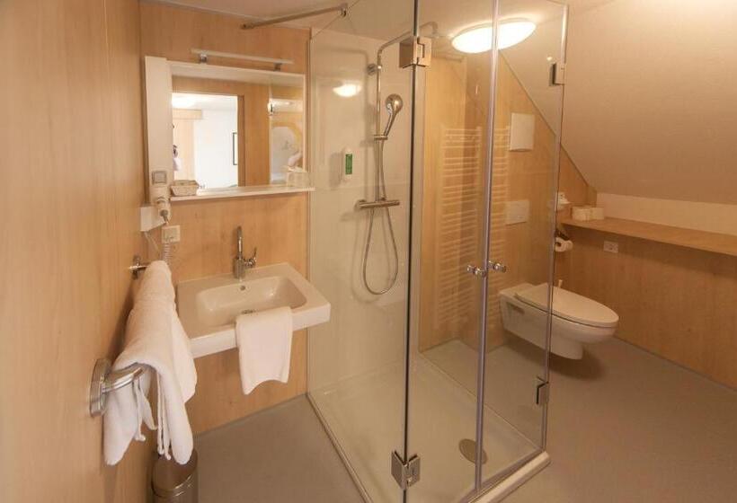 Family Suite, Pension & Reitstall Inghofer