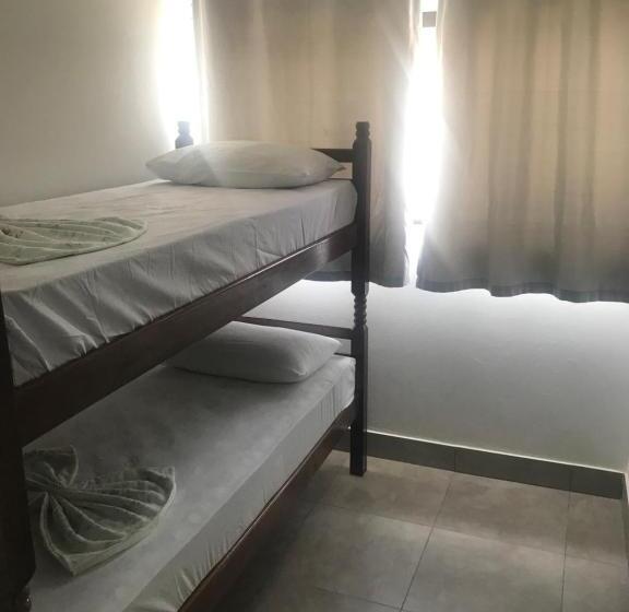 Casa 4 Quartos, Residencial Flat Debora
