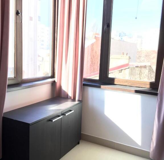 استودیوی استاندارد, Elysium