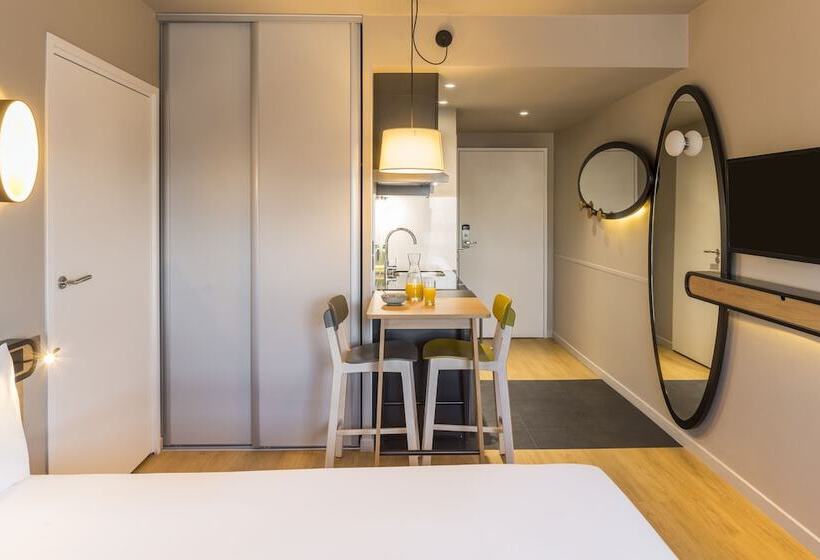Студия Стандарт, Aparthotel Adagio Access Montpellier Centre