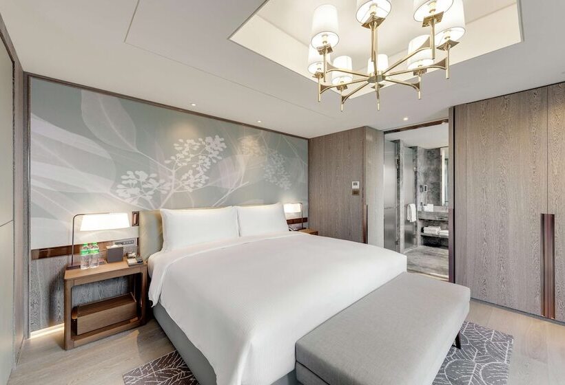 سوییت لوکس, Doubletree By Hilton Taipei Zhongshan
