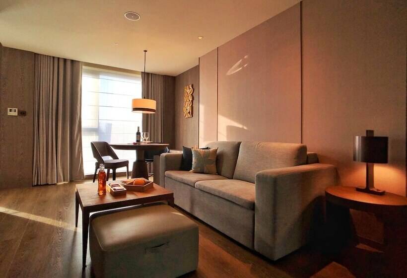سوییت, Doubletree By Hilton Taipei Zhongshan