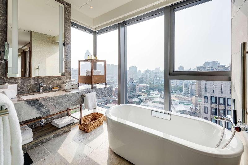 سوییت, Doubletree By Hilton Taipei Zhongshan