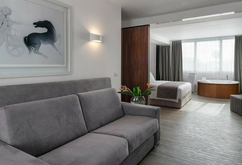 Deluxe люкс с видом, Elia Ermou Athens