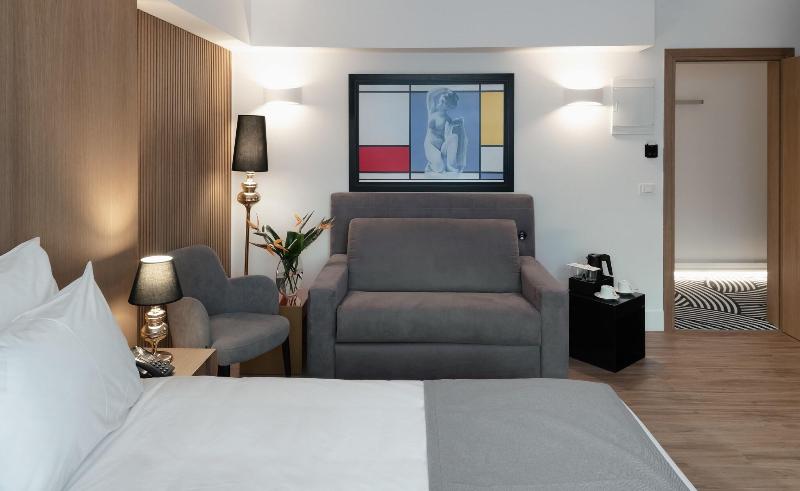 Семейный Номер Deluxe, Elia Ermou Athens