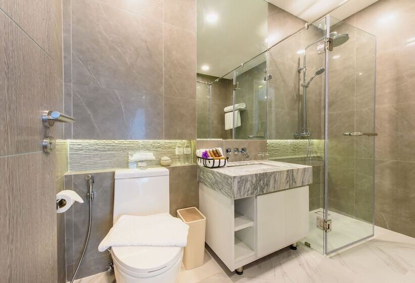 سوییت با چشم‌انداز استخر, Parc Borough City Resort  Sha Extra Plus