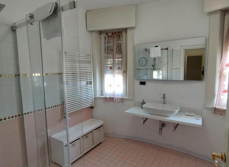 Quarto Standard Banheira Exterior, Villa Danieli