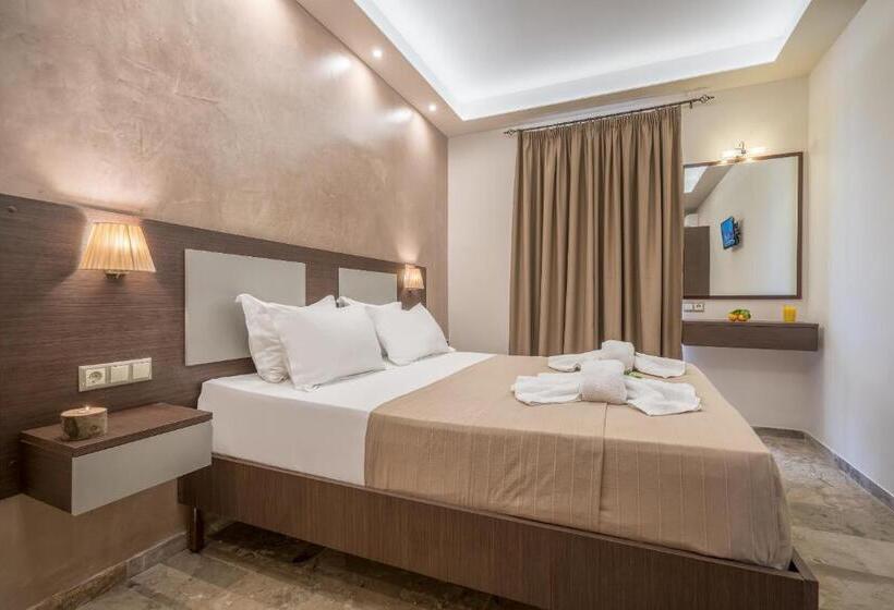 Номер Deluxe Вид на Бассейн, Memories Apartments