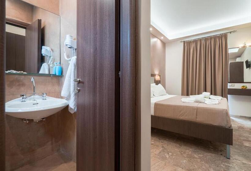 Номер Deluxe Вид на Бассейн, Memories Apartments