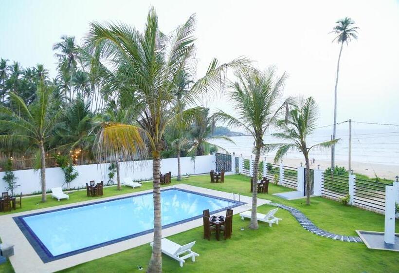 اتاق لوکس با چشم‌انداز دریا, Crystal Resort Dickwella