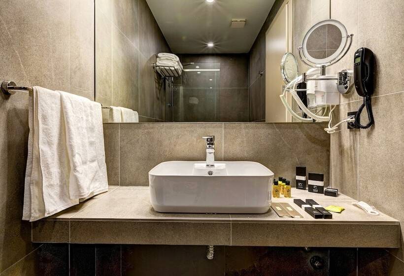 اتاق استاندارد با چشم‌انداز استخر, White Olive Elite Laganas